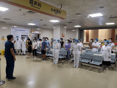 廈門(mén)市中醫(yī)院最美隊(duì)長(zhǎng) 致敬 大白 身后最可愛(ài)的人 二